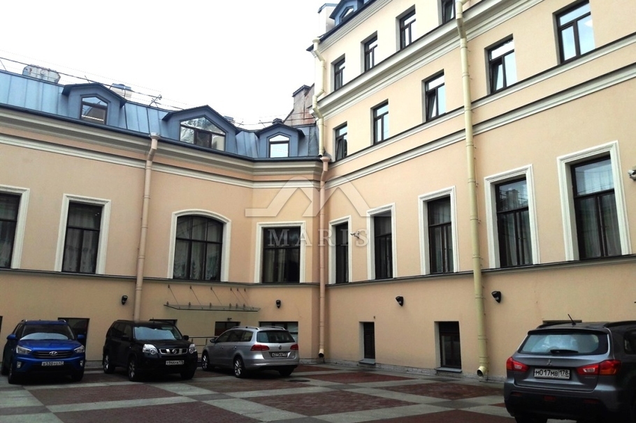 Office-center on Chaikovskogo